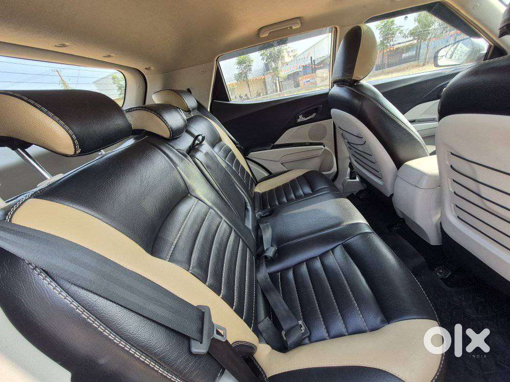 Mahindra Xuv300 W8 Option, 2022, Petrol