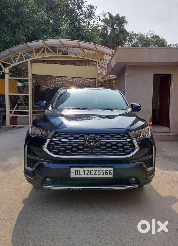 Toyota Innova Hycross 2.0 Zx (o) Hybrid 7 Str, 2025, Petrol