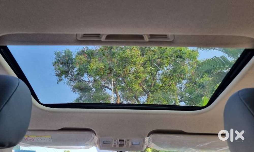 Skoda Slavia Style 1.0l Tsi At, 2022, Petrol