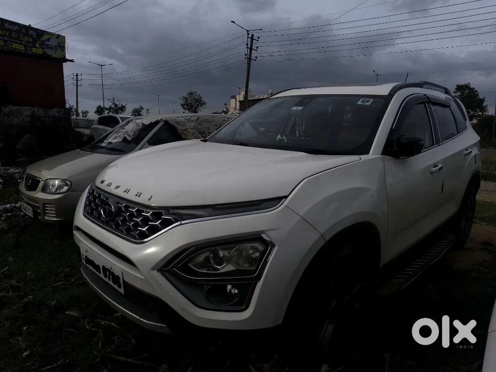 Tata Safari Diesel Manual 2024 Has Sport Mode