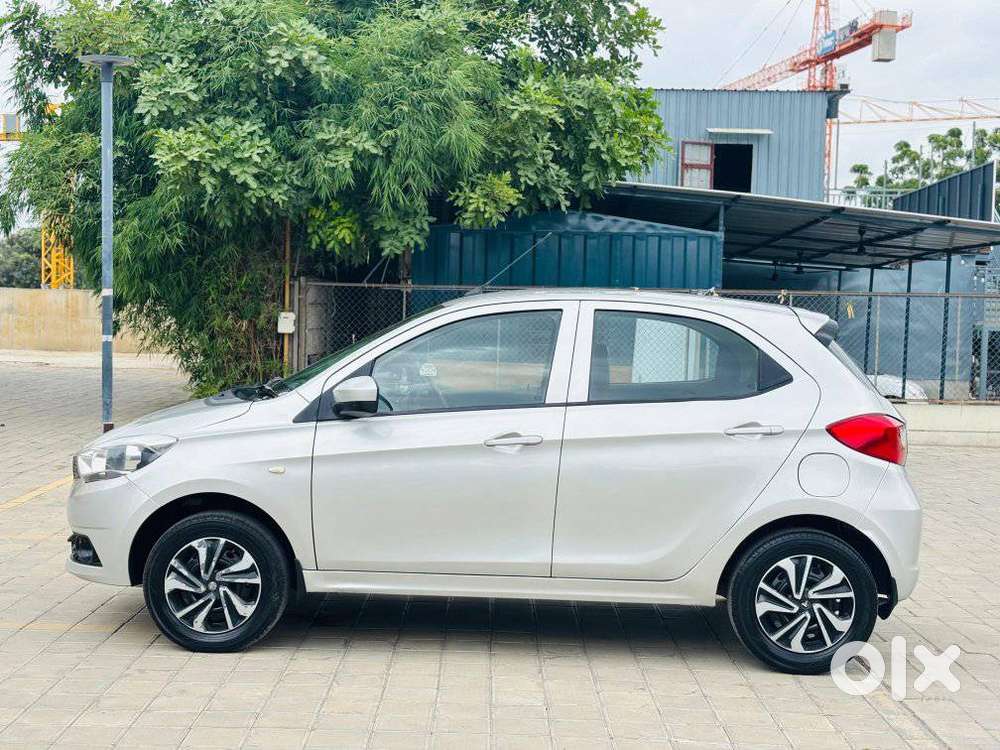 Tata Tiago 1.2 Revotron Xt (o), 2018, Petrol