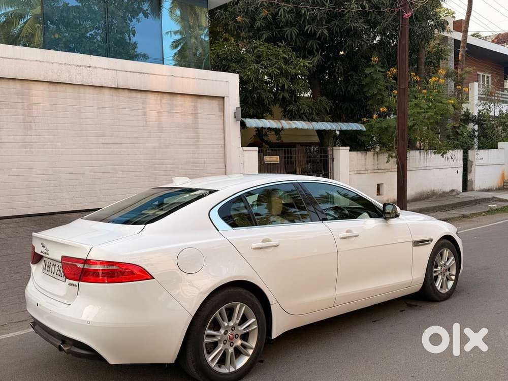 Jaguar Xe Pure, 2019, Petrol