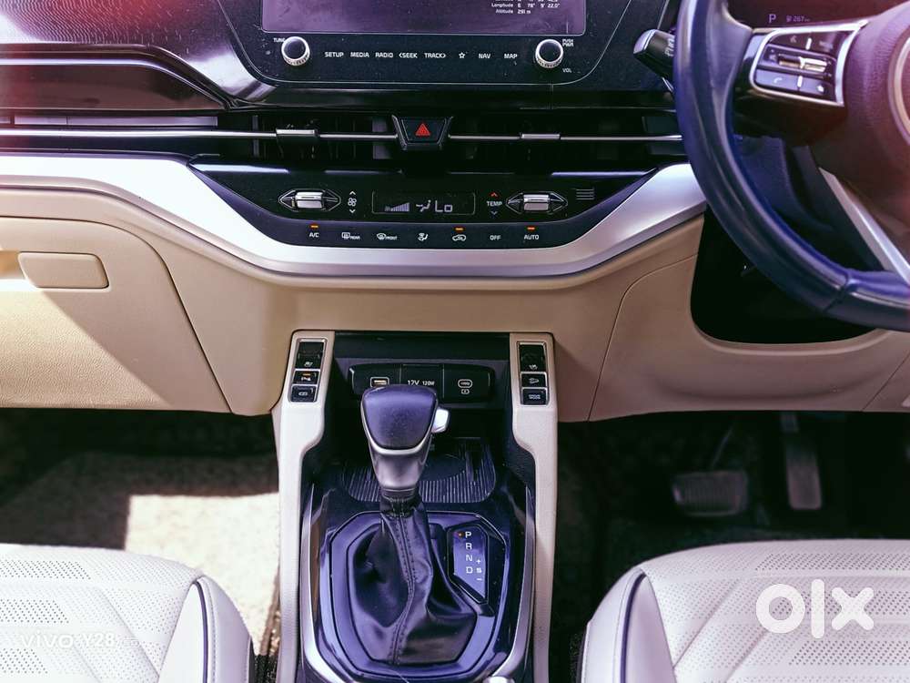 Kia Carens 1.5 Luxury Plus Diesel At 7 Str, 2022, Diesel