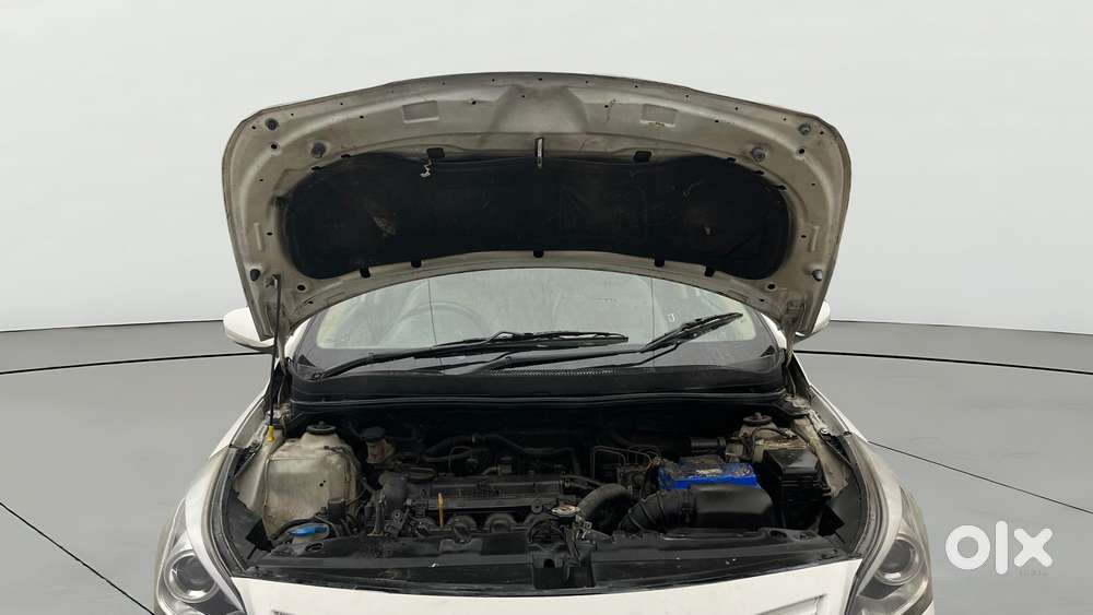 Hyundai Verna 1.6 Vtvt Sx, 2016, Petrol