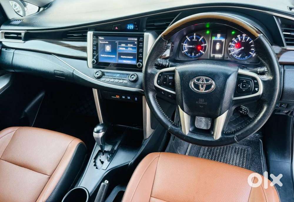 Toyota Innova Crysta 2.8z Automatic, 2021, Diesel
