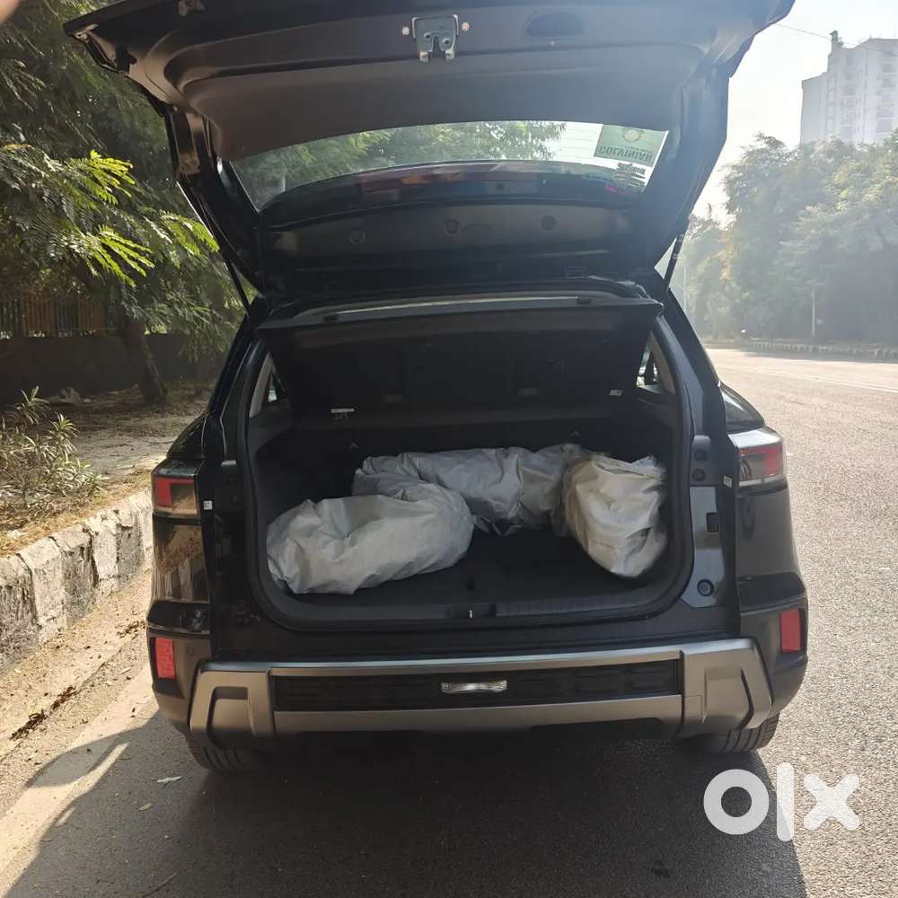 Black Hyundai Creta Facelift 2024 So (option)petrol 15000 Km Driven