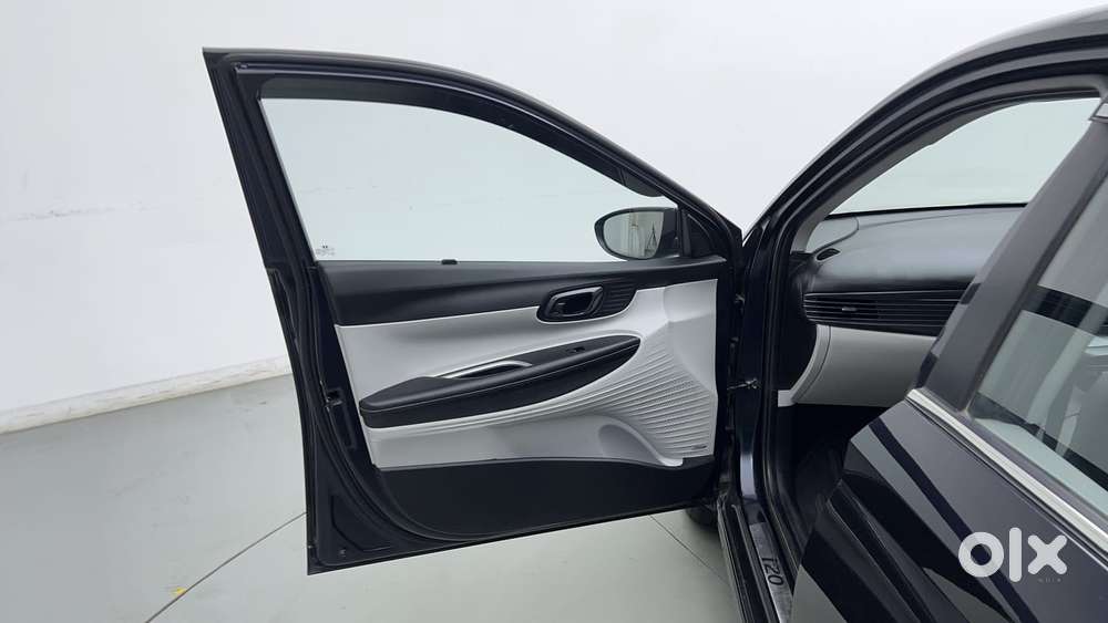 Hyundai New I20 1.2 Asta (o) Mt, 2024, Petrol