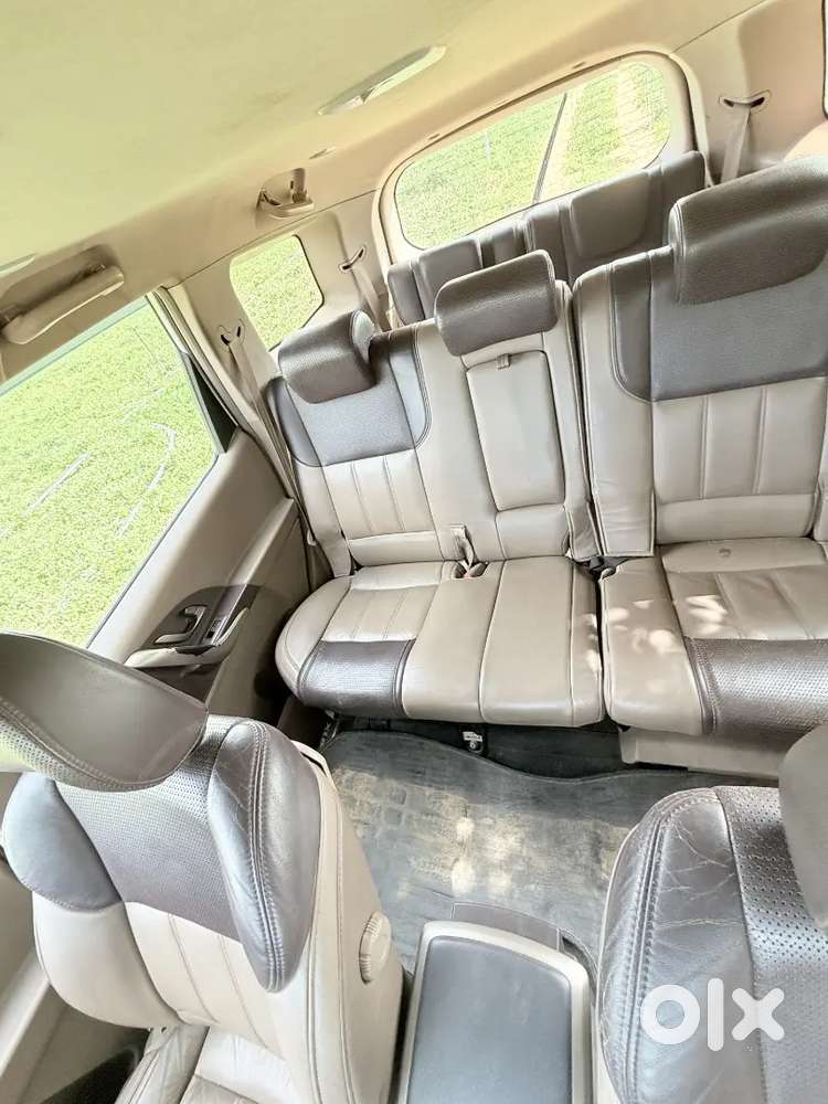 Mahindra Xuv500 Diesel Manual 2013 Variant Urjent  Sell