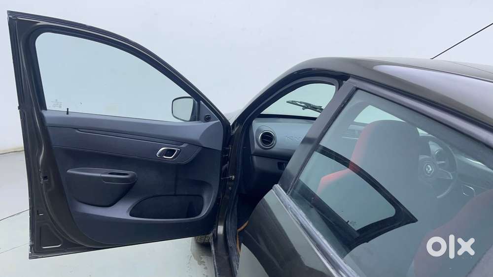 Renault Kwid 2019-ongoing 1.0 Rxt Amt (o), 2020, Petrol