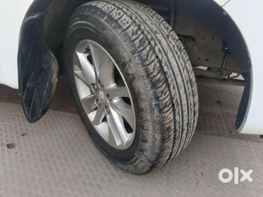 Toyota Innova Crysta 2.4 Gx Mt, 2024, Diesel