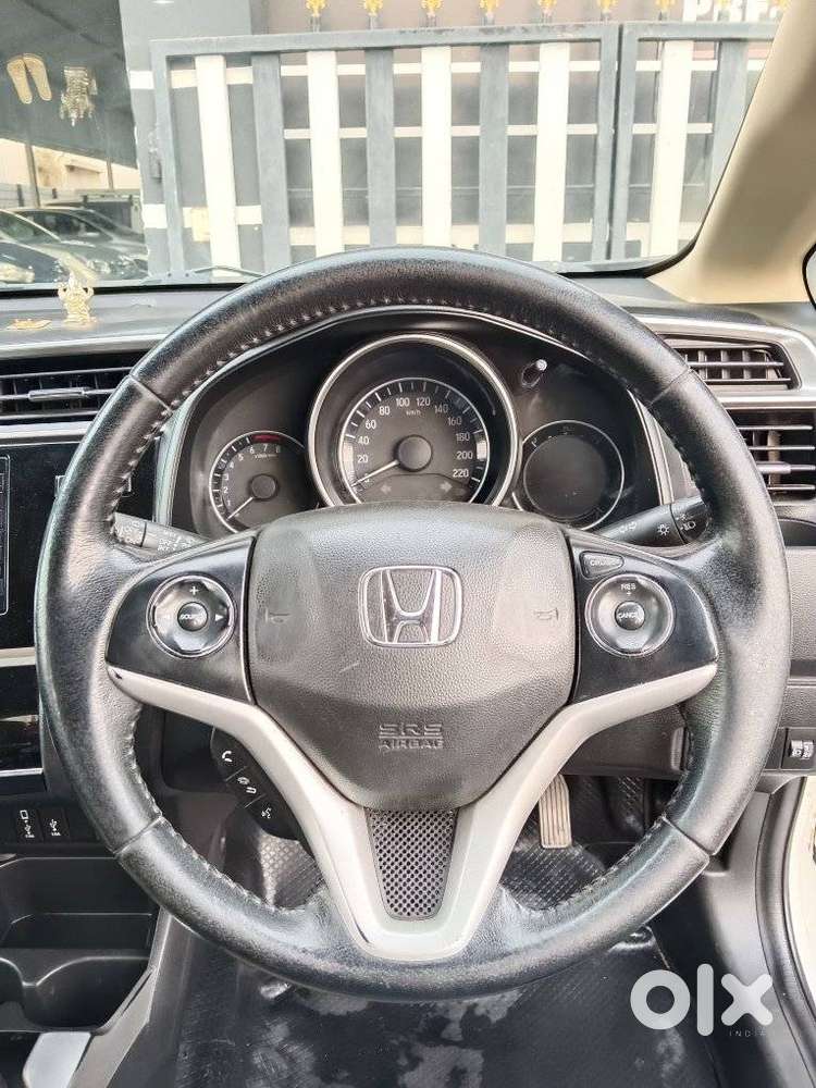 Honda Jazz [2020-2023] 1.2 Vx I-vtec Mt, 2021, Petrol