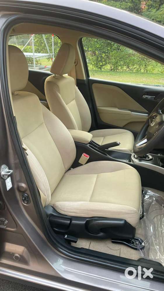 Honda City 1.5 V 4th Gen I-vtec Mt, 2016, Petrol