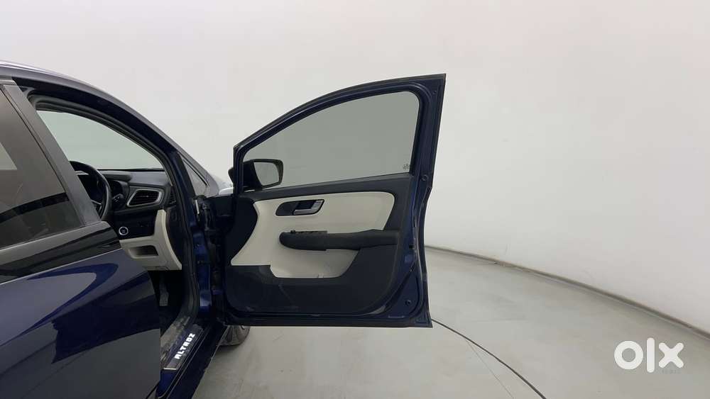 Tata Altroz 1.2 Xza Plus, 2022, Petrol