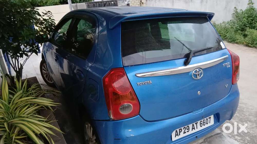 Toyota Etios Liva 2012