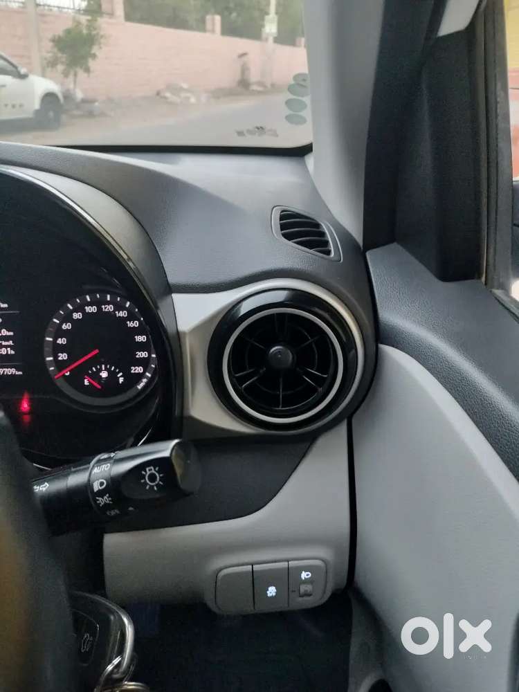 Excellent Condition Rear Ac Vent With Automatic Option