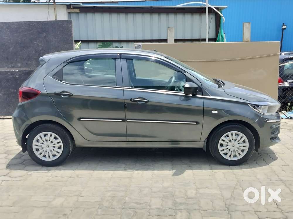 Tata Tiago Xe, 2021, Petrol