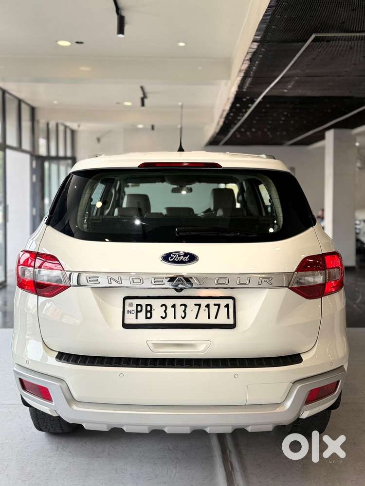 Ford Endeavour 2.2 Trend At 4x2, 2016, Diesel