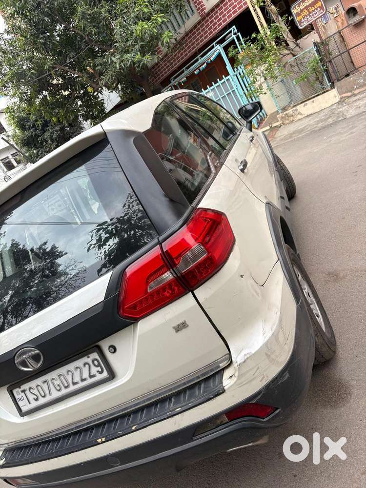 Tata Hexa 2.2 Xe 4x2 7 Str, 2018, Diesel