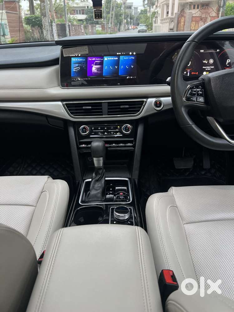 Mahindra Xuv700 Ax7 Luxury Pack Awd, 2024, Diesel