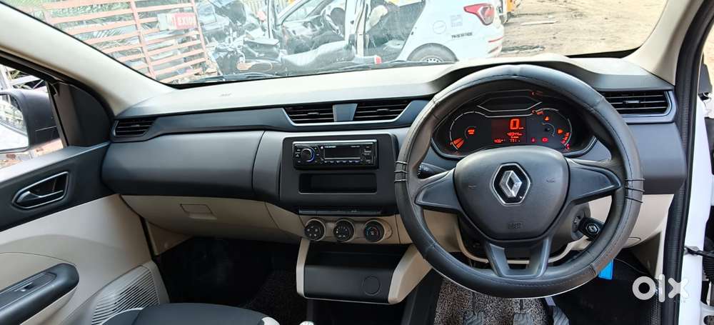 Renault Triber Rxl, 2022, Petrol