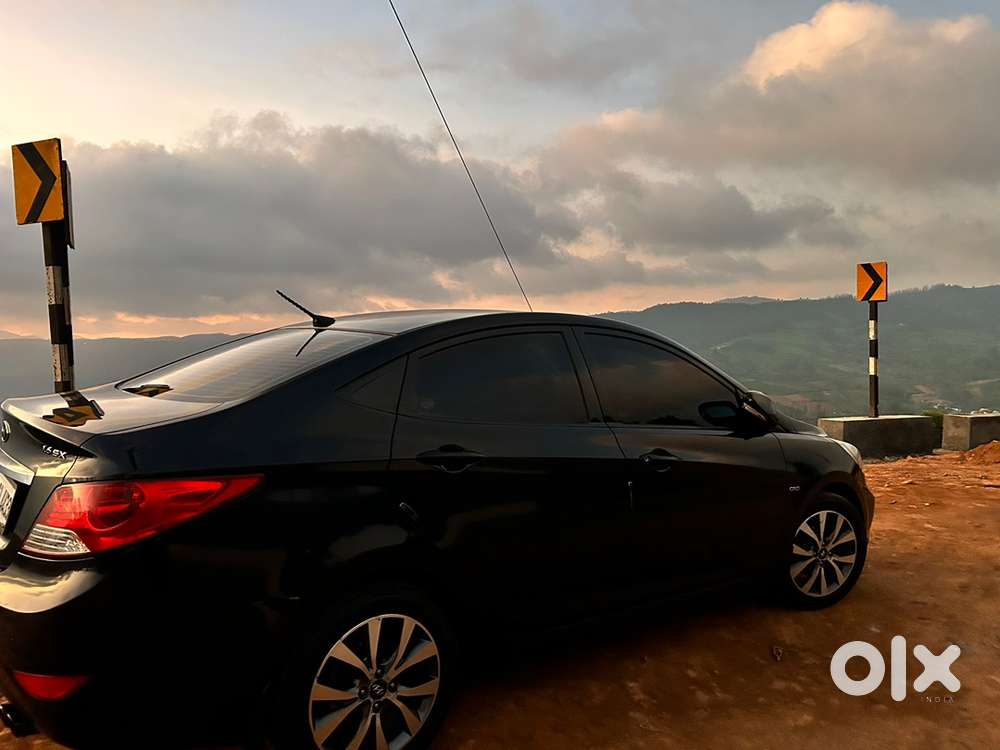 Hyundai Fluidic Verna 2014 Diesel Manual