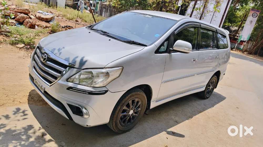 Toyota Innova 2.5 G2 2012 Diesel Manual