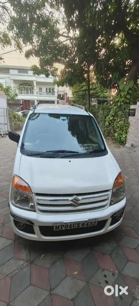 Wagonr Petrol Cng 2010