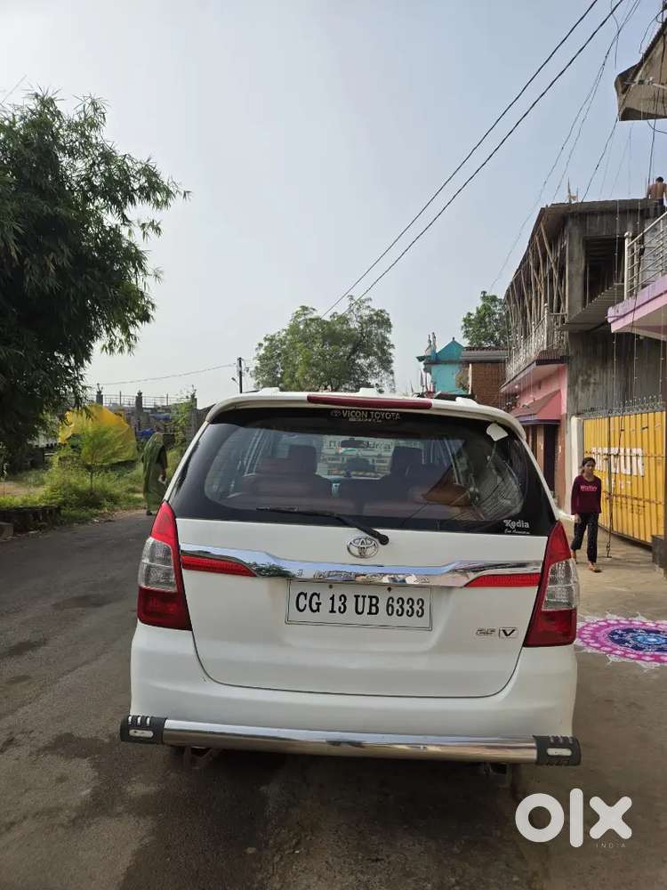 Toyota Innova 2014