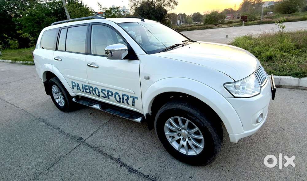 Mitsubishi Pajero Sport 2.5 Manual, 2013, Diesel