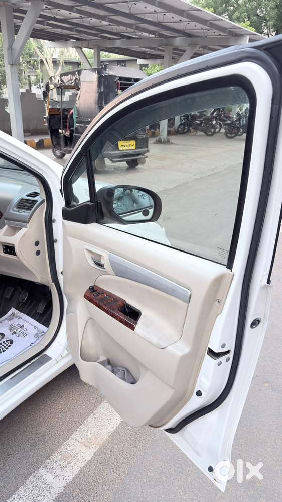 Maruti Suzuki Ertiga 2016