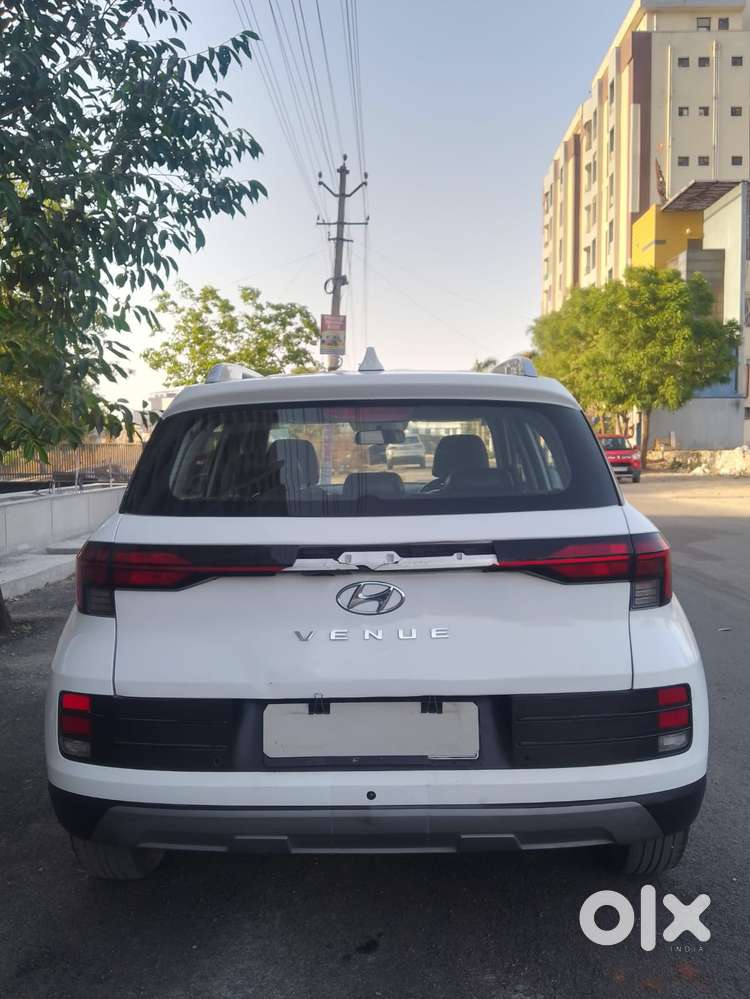 Hyundai Venue, 2024, Cng & Hybrids