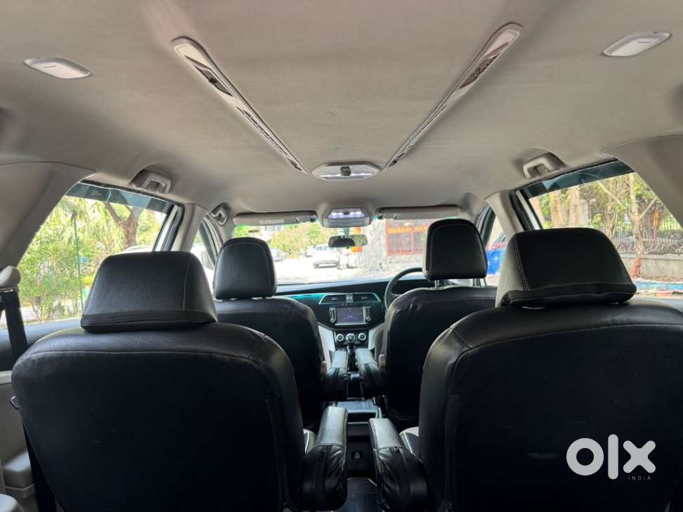 Mahindra Marazzo M6, 2018, Diesel