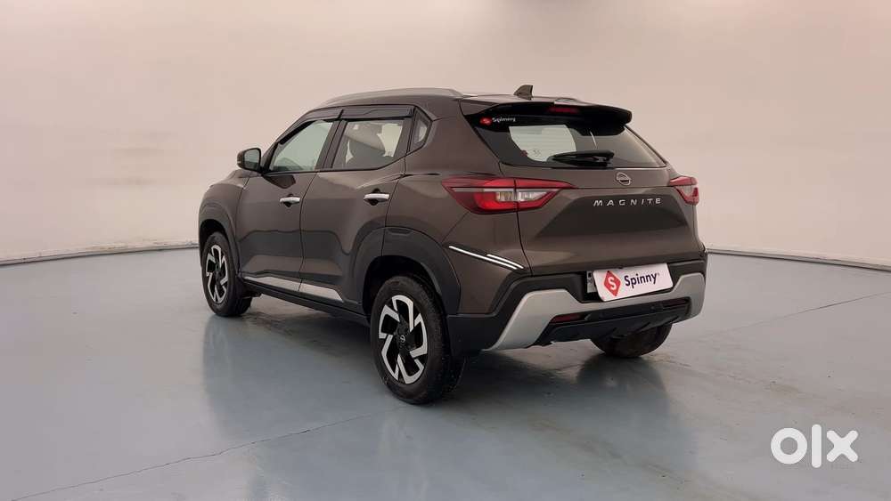 Nissan Magnite 1.0 Xv, 2023, Petrol
