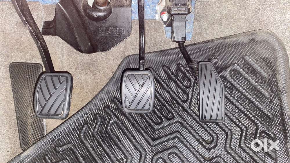 Maruti Suzuki Ertiga 2022-2023  Vxi, 2023, Petrol