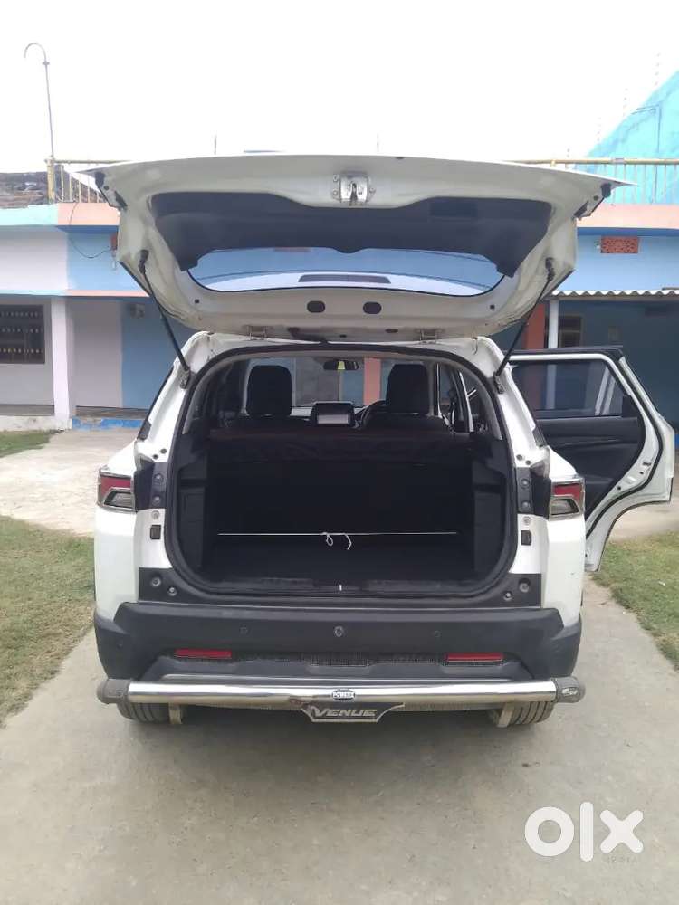 Maruti Suzuki Brezza 2024 Petrol 17500 Km Driven