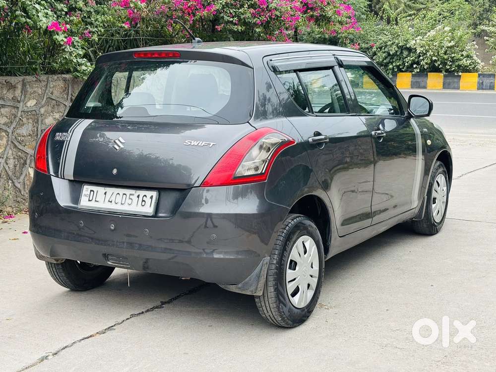 Maruti Suzuki Swift Lxi Optional-o, 2017, Petrol