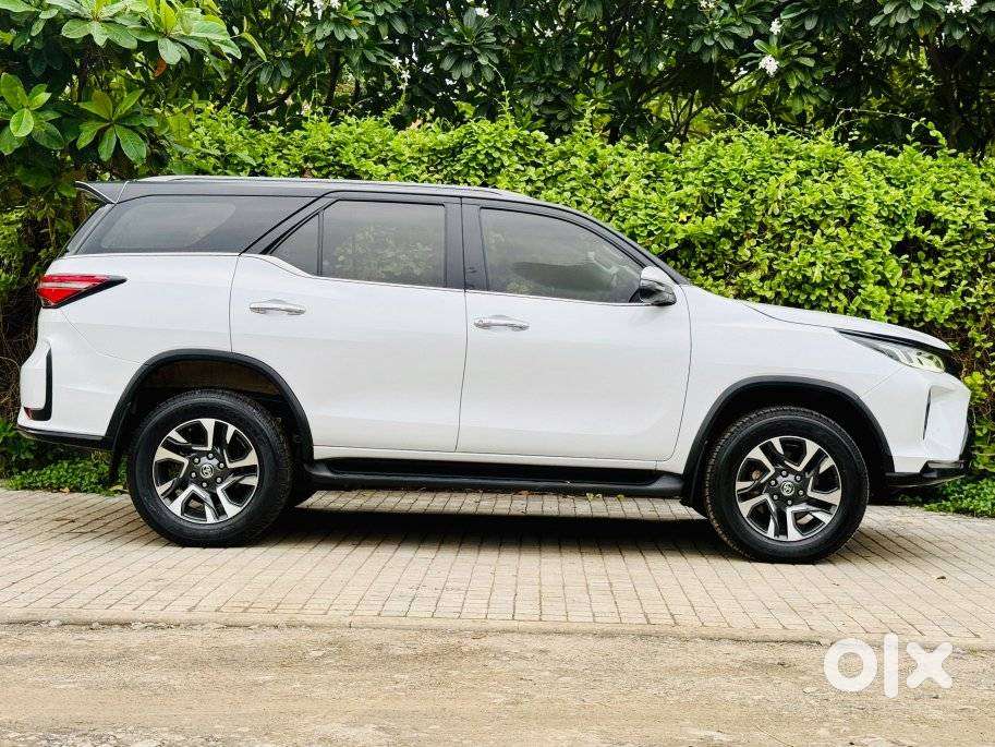 Toyota Fortuner Legender 4x2 At 2.8, 2024, Diesel