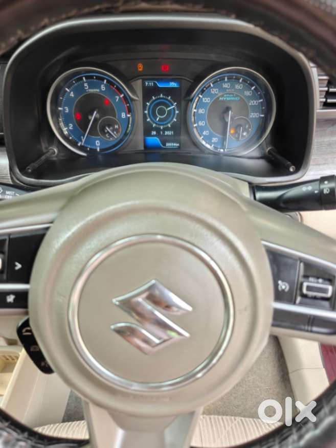 Maruti Suzuki Ertiga 1.5 Zxi Plus Shvs, 2022, Petrol