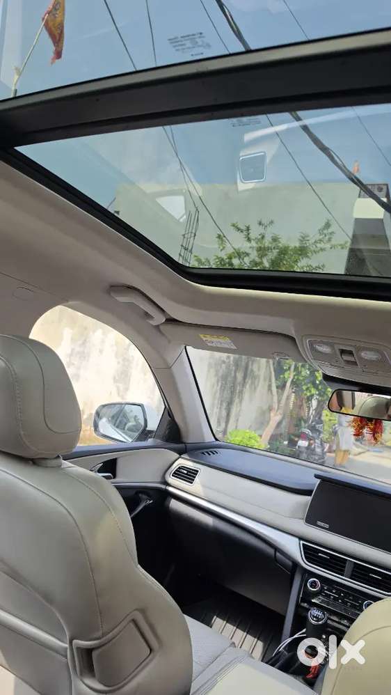 Mahindra Xuv700 Petrol 2023