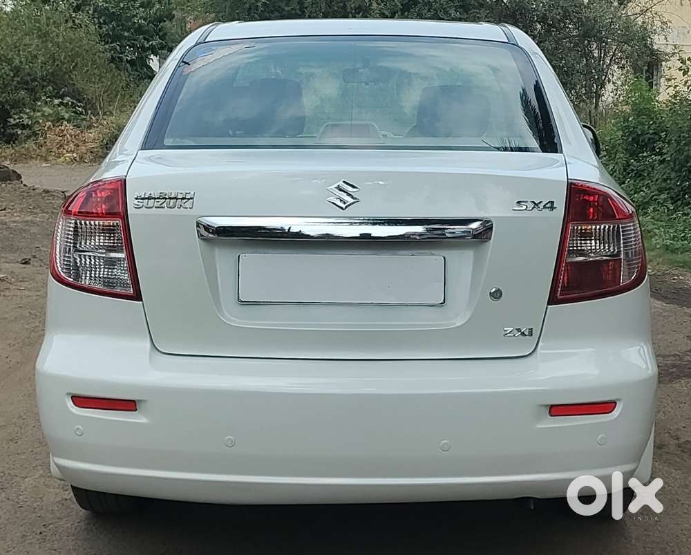 Maruti Suzuki Sx4 Zxi Mt Bsiv, 2011, Petrol