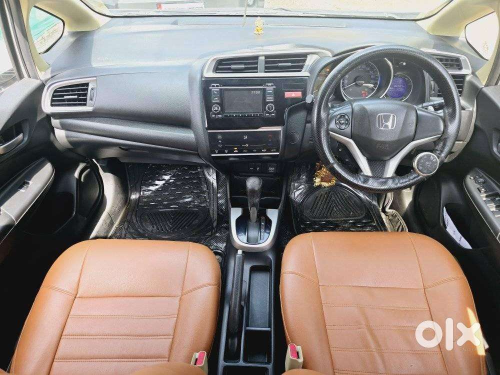 Honda Jazz V Automatic, 2016, Petrol