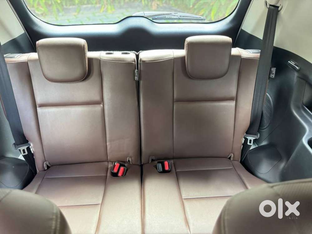 Toyota Innova Hycross 2.0 Zx (o) Hybrid 7 Str, 2025, Petrol