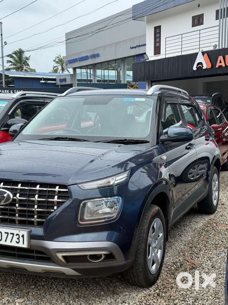 Hyundai Venue S Turbo Dct, 2019, Petrol