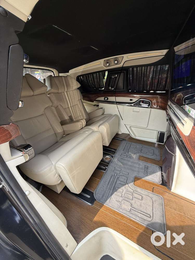 Toyota Innova Crysta 2.8 Zx At 7 Seater, 2022, Diesel