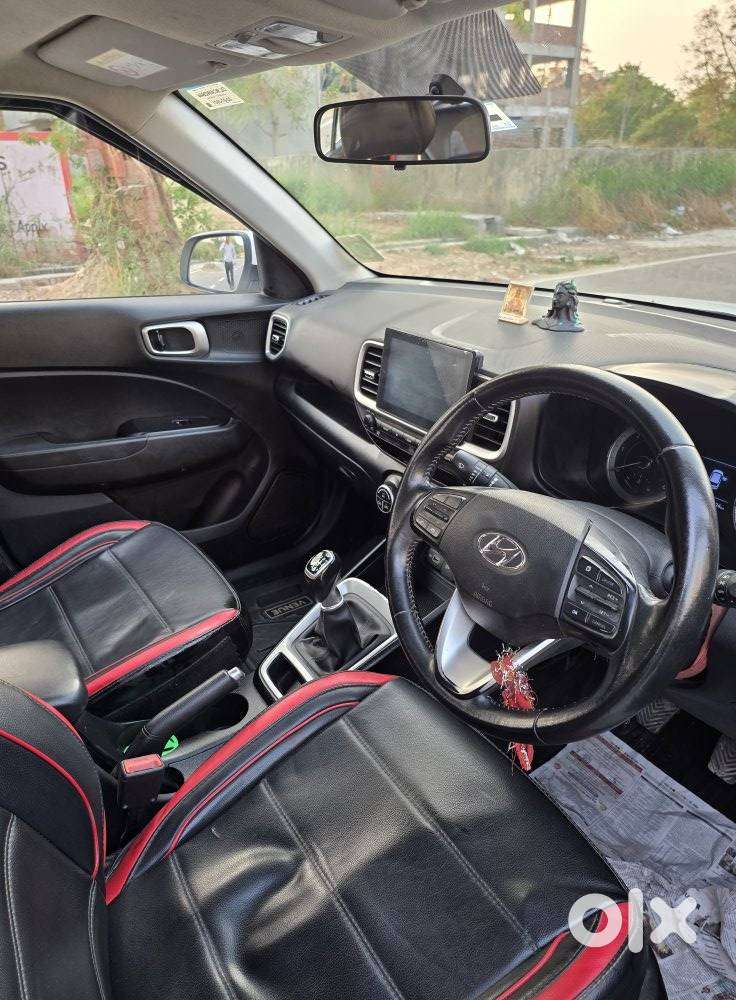 Hyundai Venue Sx (o) Mt 1.5 Diesel, 2021, Diesel