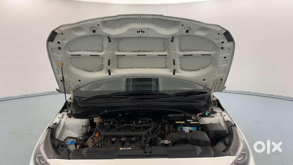 Hyundai New I20 1.2 Asta (o) Mt, 2022, Petrol