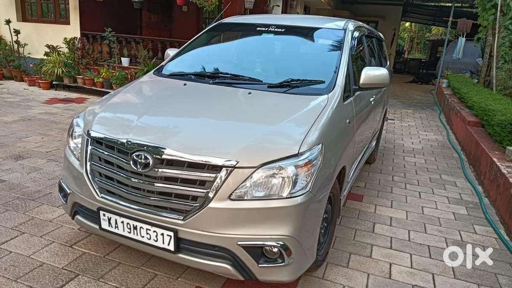 Toyota Innova 2012 Diesel 250000 Km Driven
