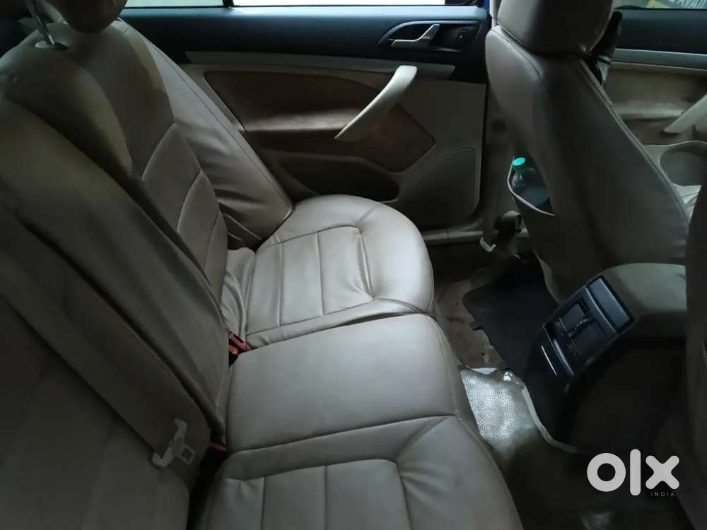 Skoda Laura 2010 Diesel 100000 Km Driven
