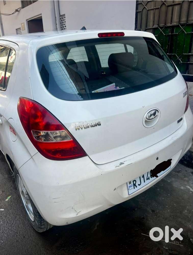 Hyundai I20 Asta Petrol 2010