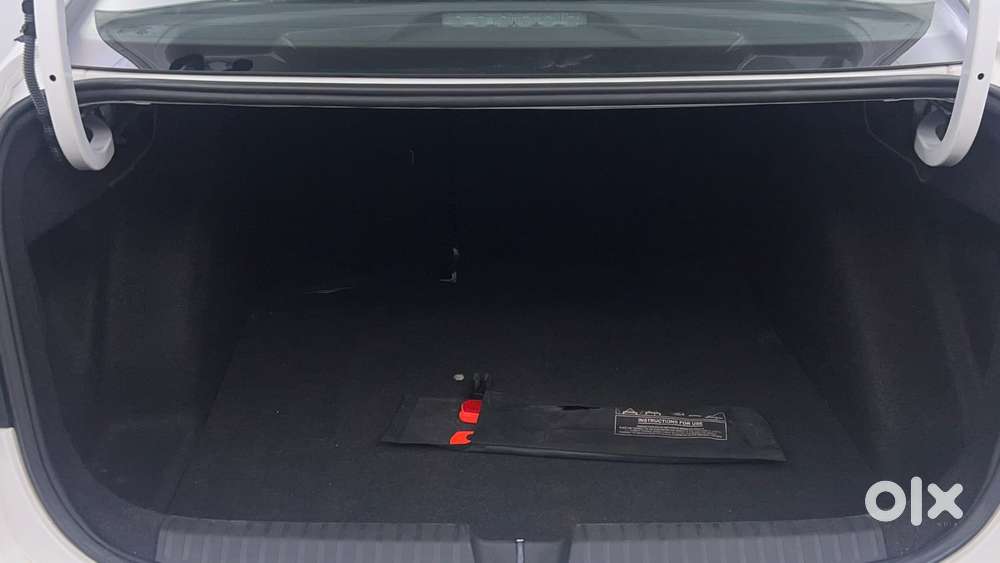 Volkswagen Virtus Highline Plus 1.0 Tsi At, 2022, Petrol